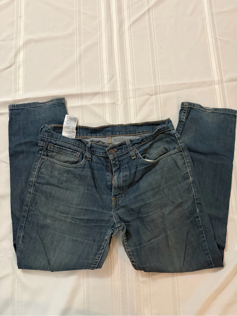 Levi's Men's Faded Blue Straight Jeans
